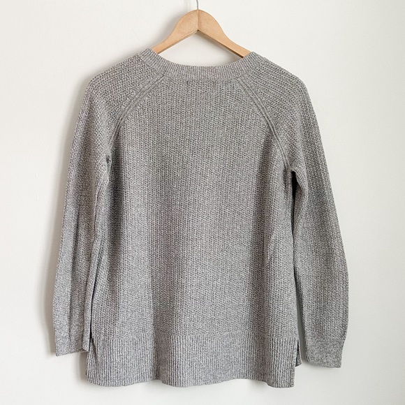 Old Navy waffle grey sweater - Picture 2 of 6